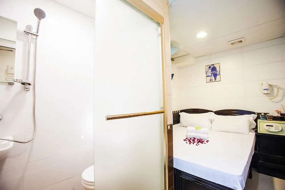 Happy Bee Hostel Hong Kong